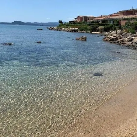Swimming Pool & Access Lejlighed Golfo Aranci