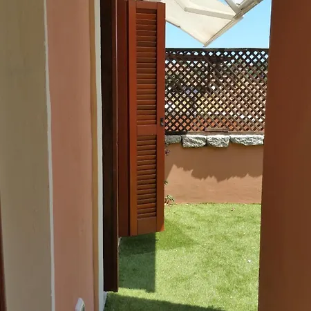 Swimming Pool & Access Apartment Golfo Aranci
