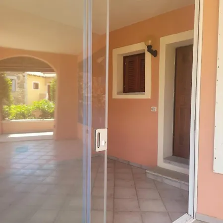 Swimming Pool & Access *