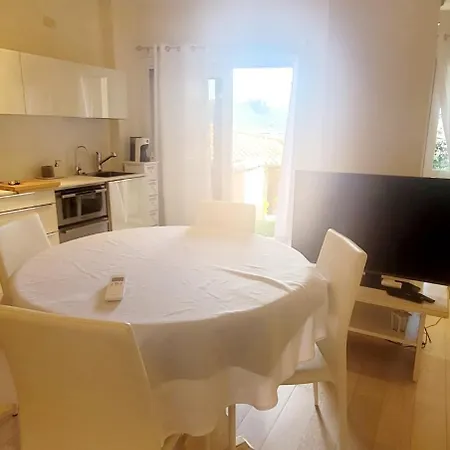 Swimming Pool & Access 公寓 *