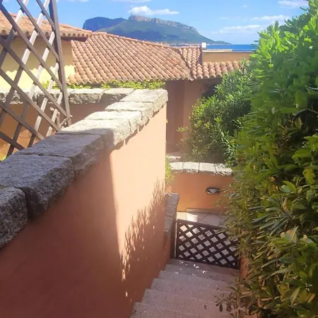 Swimming Pool & Access * Golfo Aranci