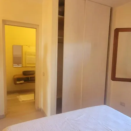 Apartment Swimming Pool & Access