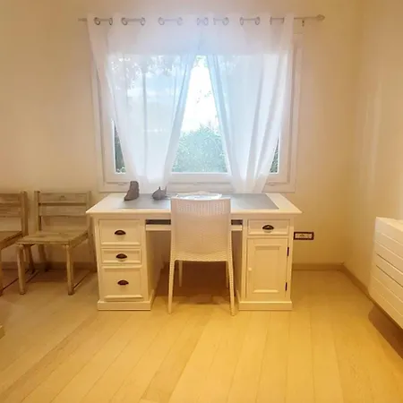 Swimming Pool & Access Apartment