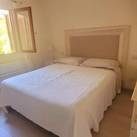 Swimming Pool & Access * Golfo Aranci